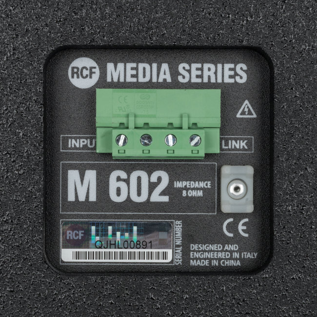 RCF M602 (13041012) Двухполосная АС, частотный диапазон 80 Гц -20 кгц, номинальная мощность: 120 Вт RCF M602 (13041012) Двухполосная АС, частотный диапазон 80 Гц -20 кгц, номинальная мощность: 120 Вт