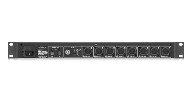 Behringer ADA8200 - высококачественный 8-канальный A/D и D/A конвертор